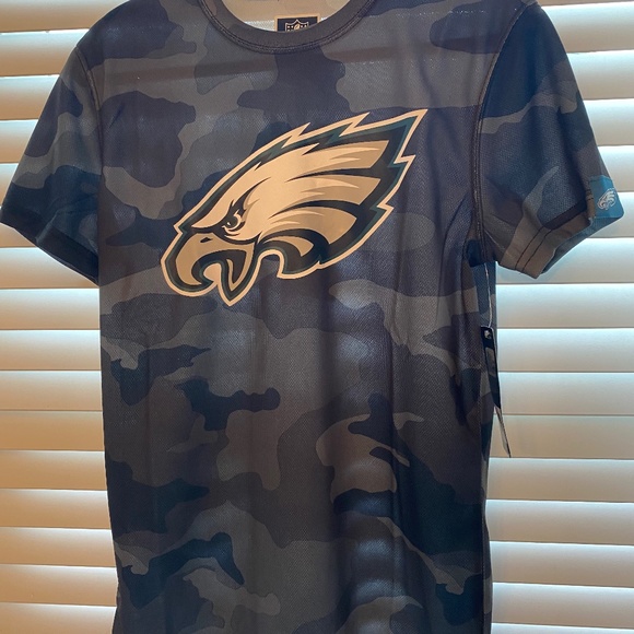Philadelphia Eagles Camo Logo T-Shirt Mens Small NWT - Picture 1 of 4